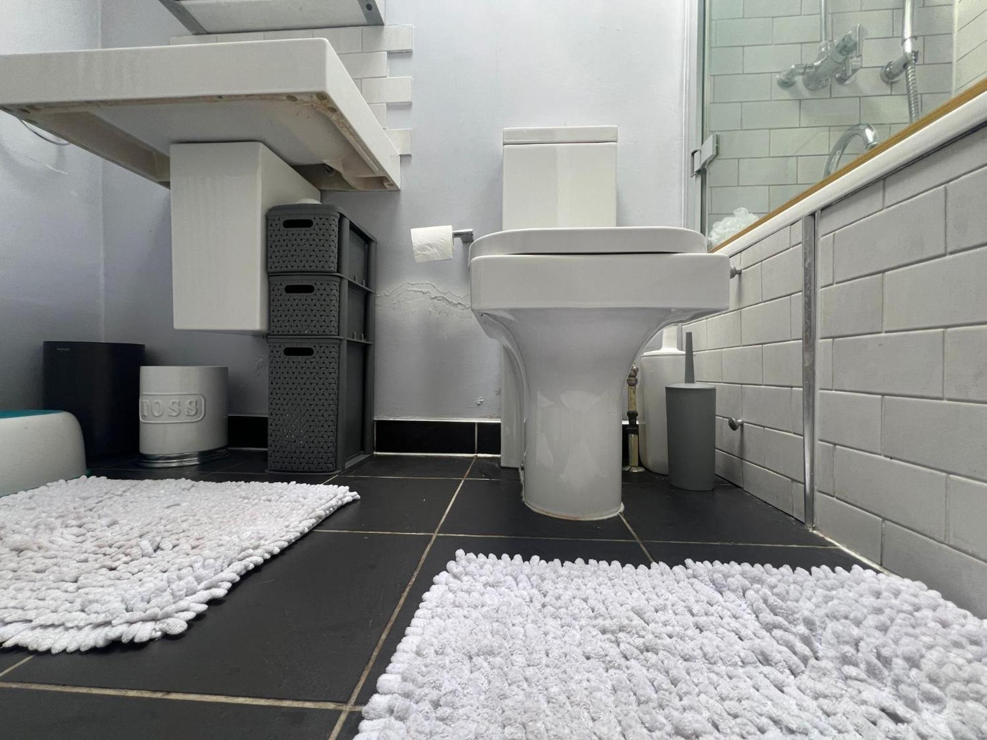 My Sky Secret Garden 1 Bedroom London Exterior photo