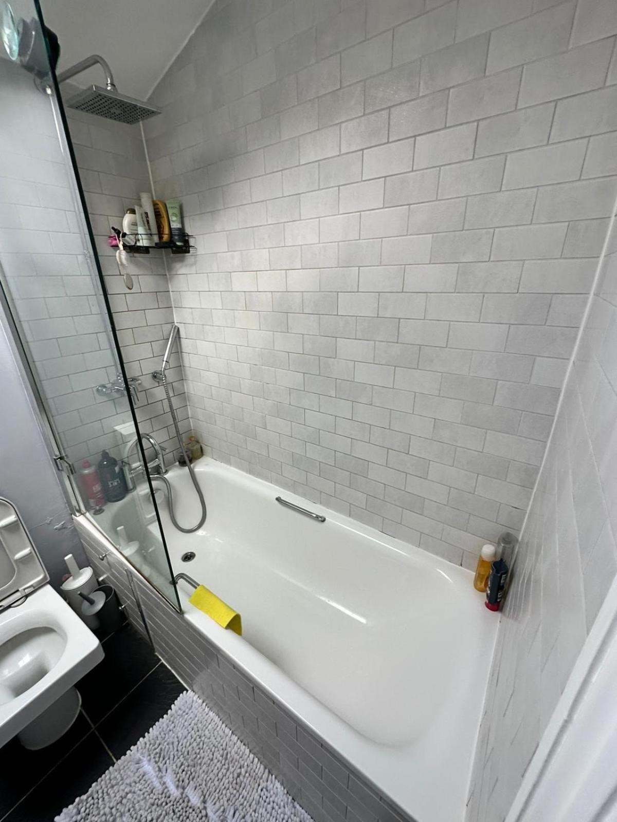 My Sky Secret Garden 1 Bedroom London Exterior photo
