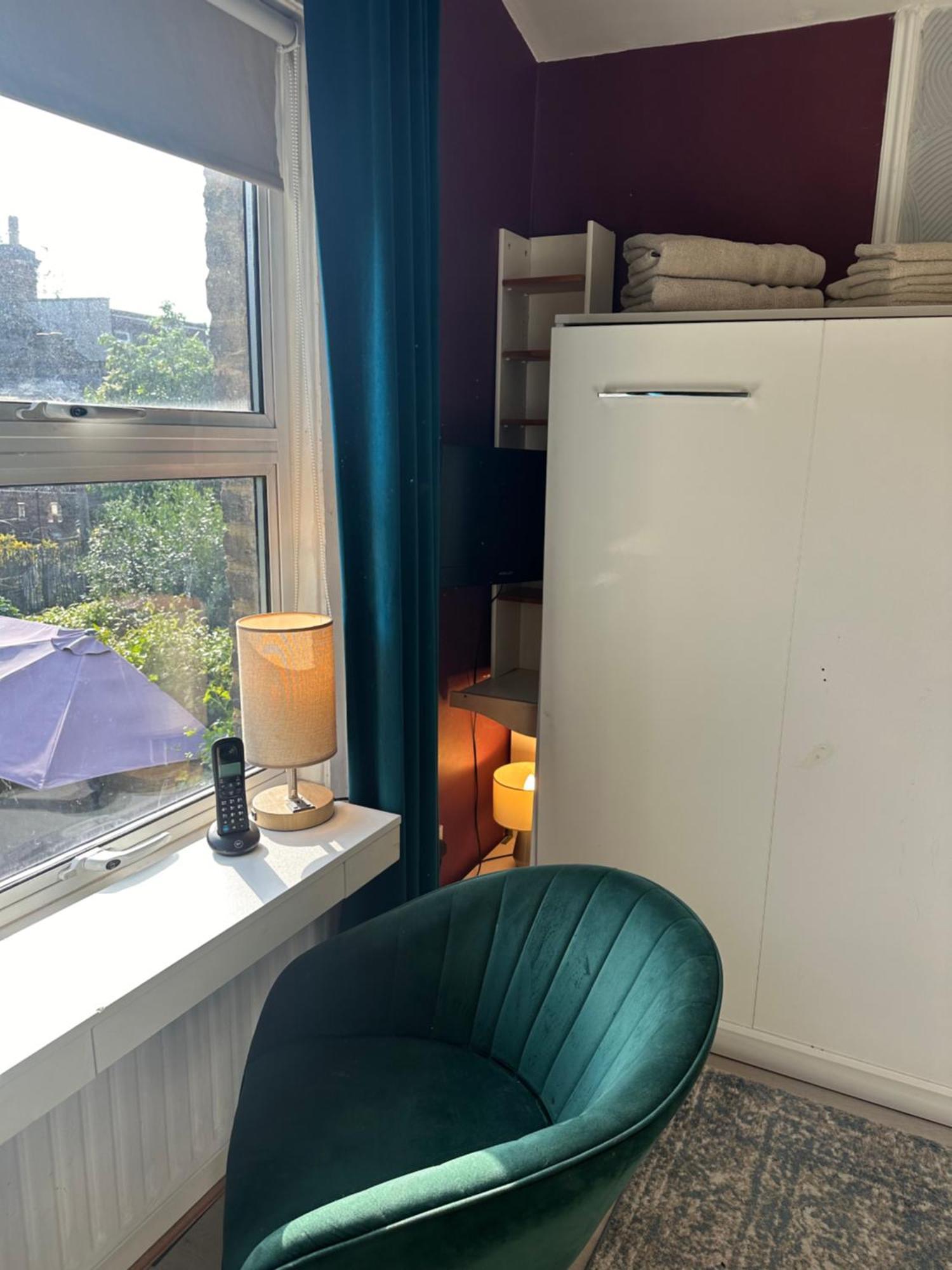 My Sky Secret Garden 1 Bedroom London Exterior photo
